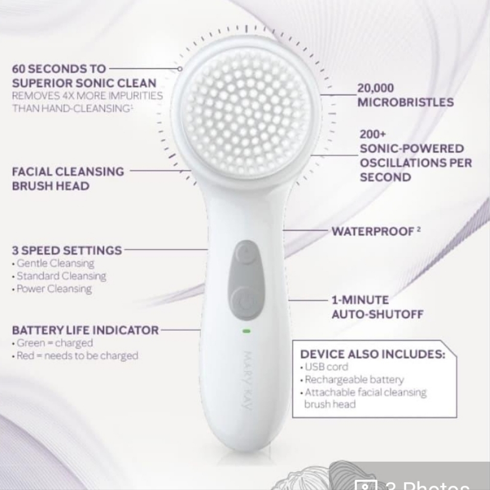 Facial cleansing brush